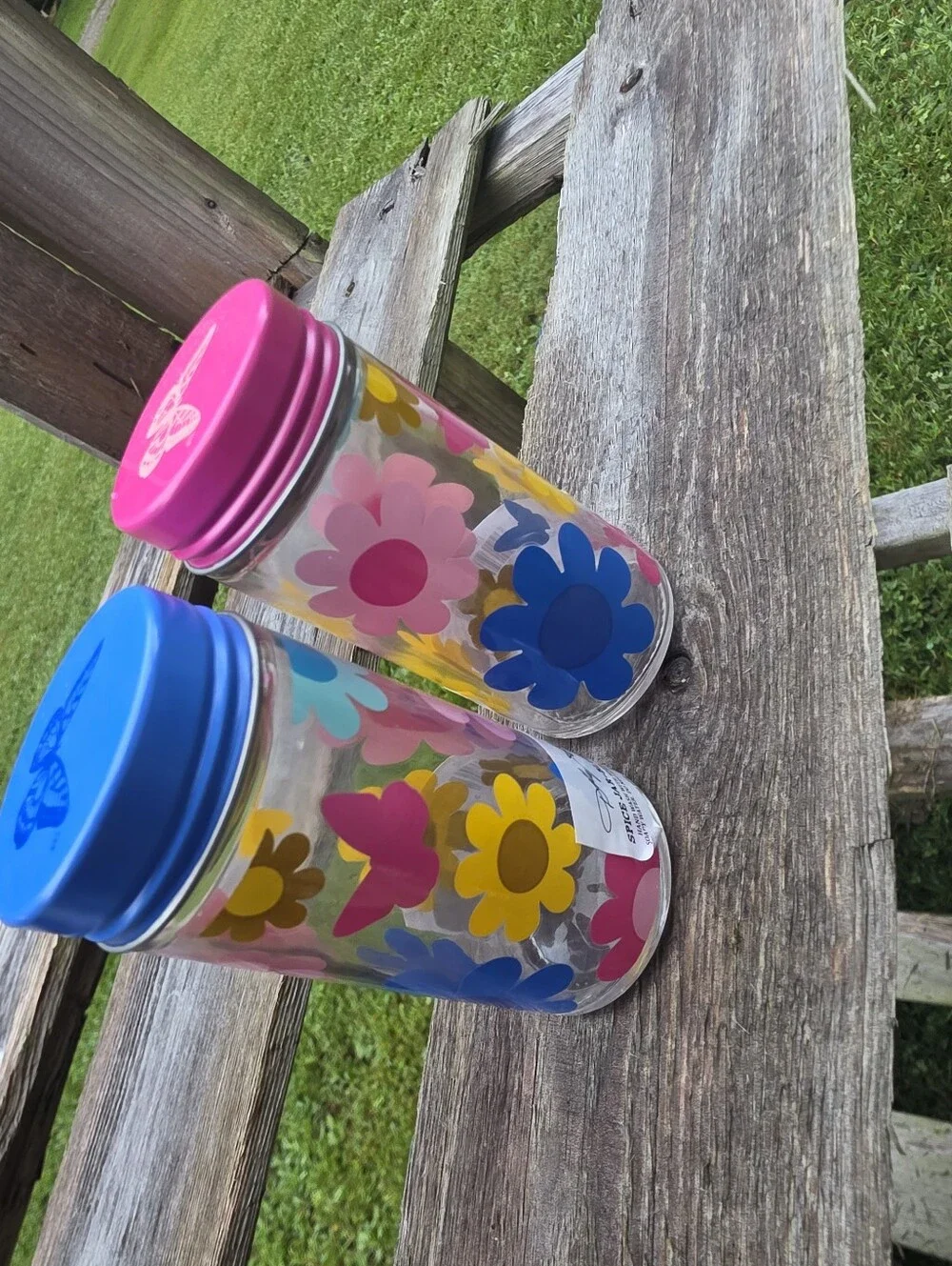 Dolly Parton Daisy Spice Jar Shaker Spring Collection Flower DG Blue and Pink